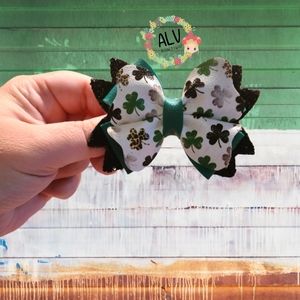 St. Patrick's Day Bow